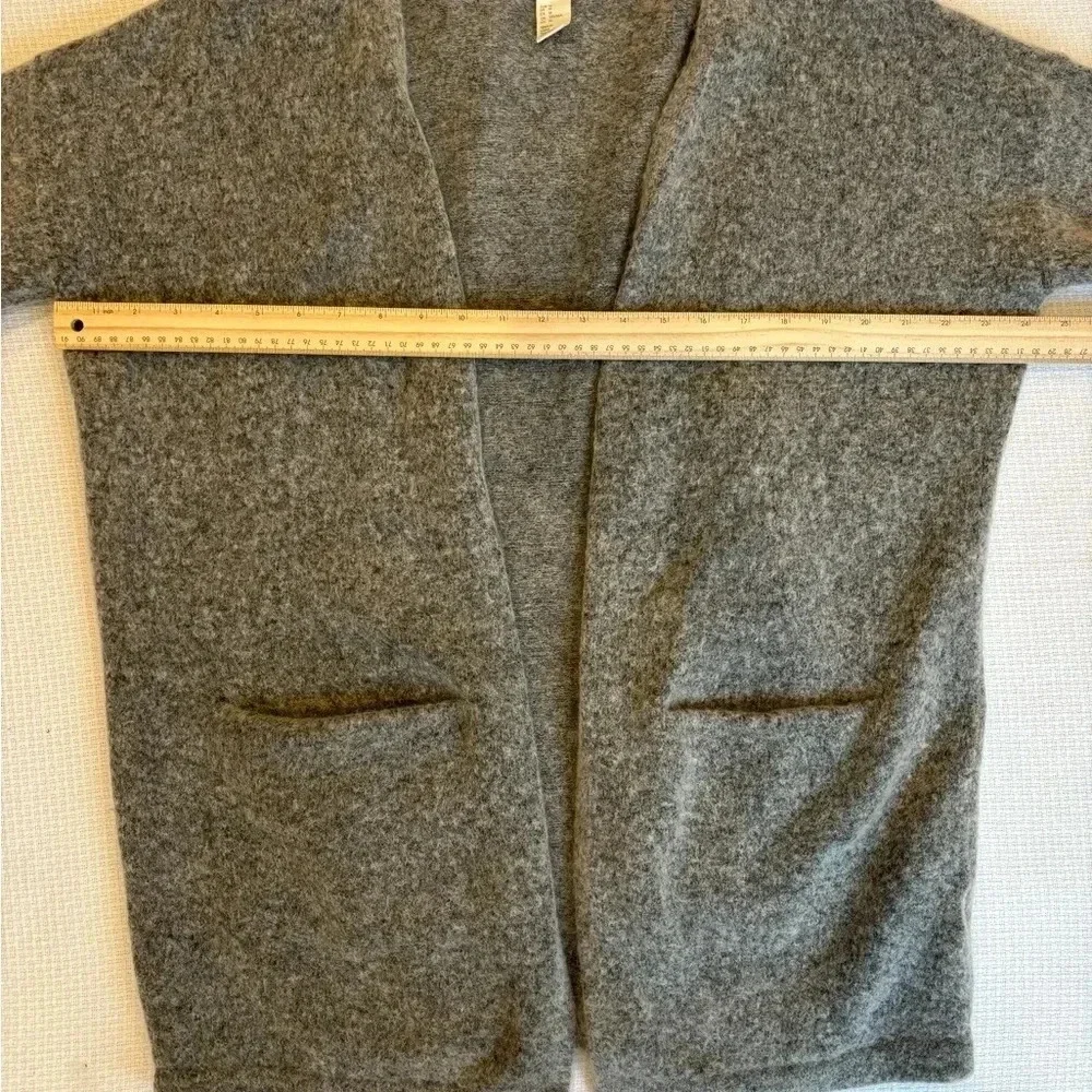 H&M excellent preowned